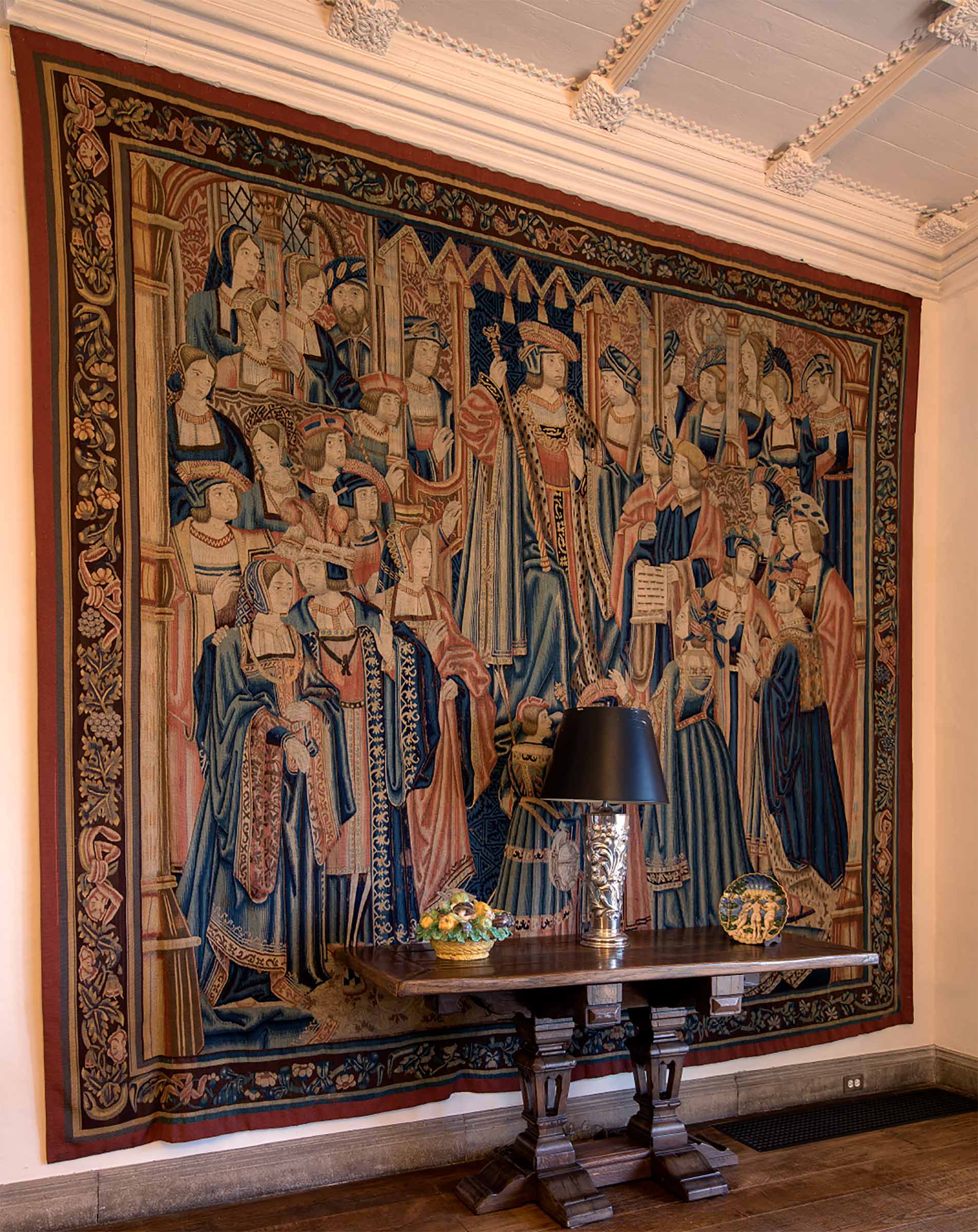 Tapestry with proclamation scene