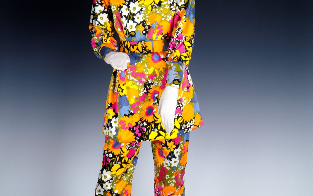 Flower-Power pantsuit, 1972